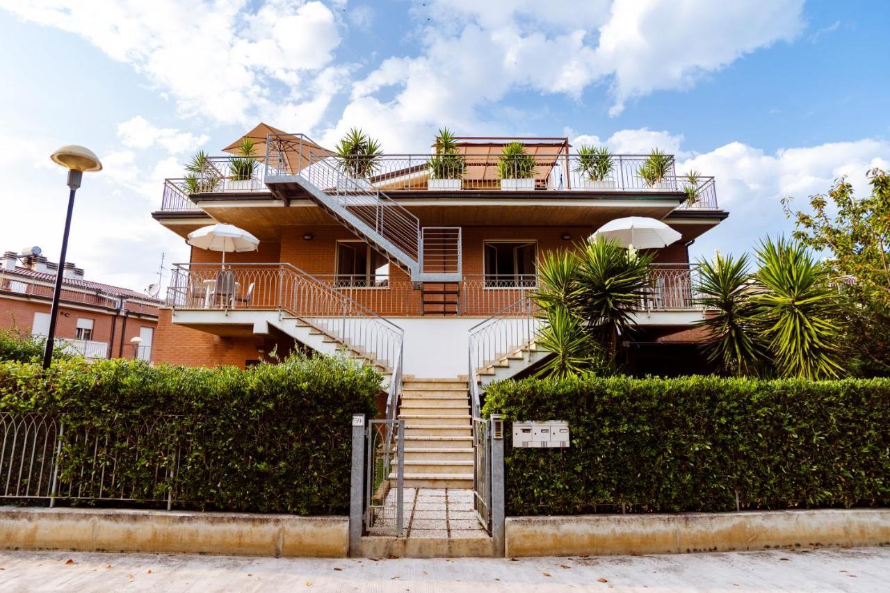 Marche Full Experience-Apartments Porto SantʼElpidio Buitenkant foto